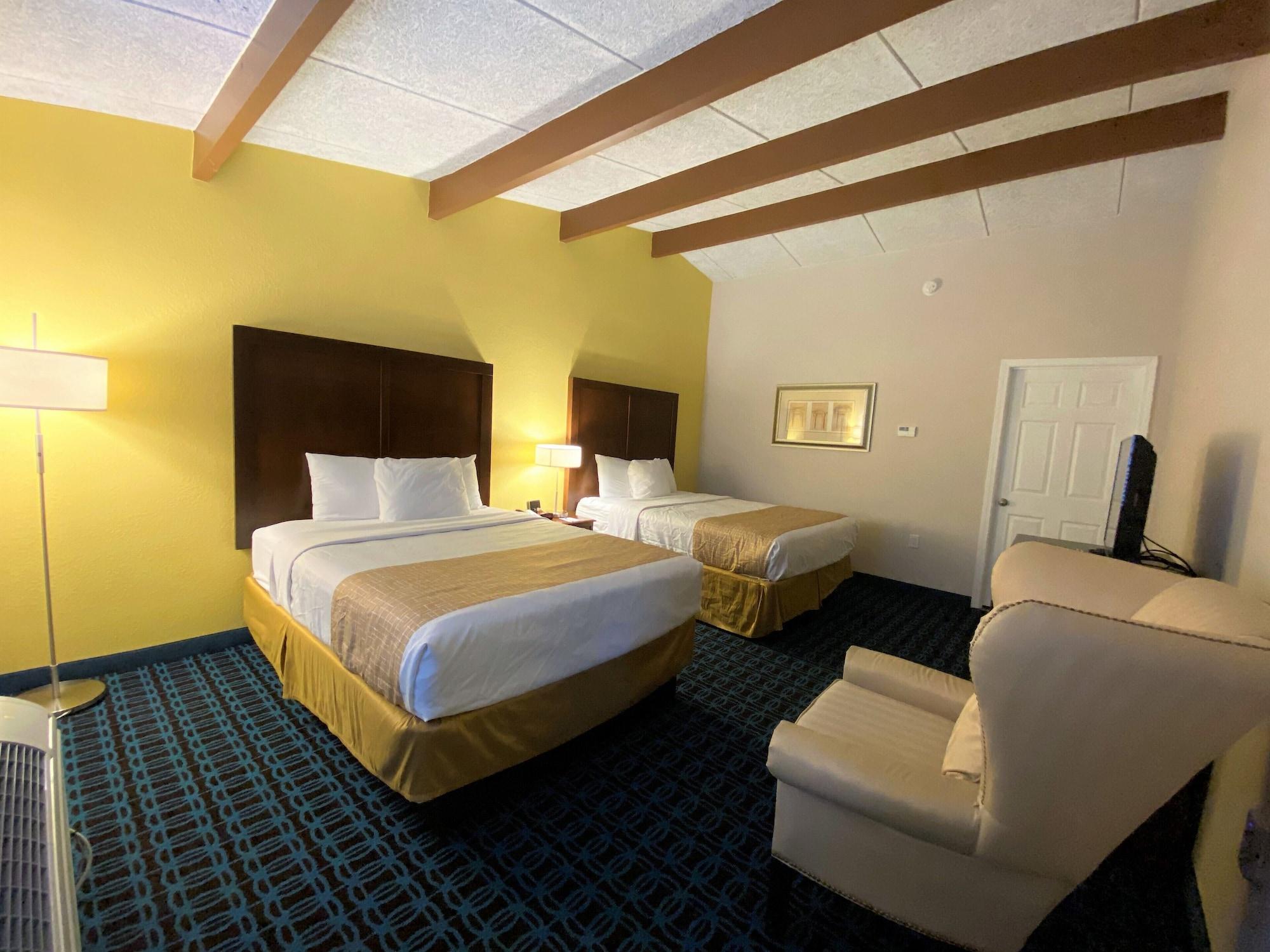 Travelodge By Wyndham Уитвил Екстериор снимка